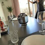 Modernes Neustadt Apartament